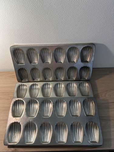 Anciens moules madeleines - moules,
